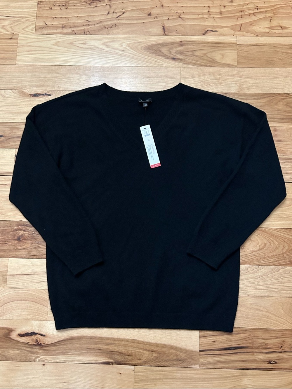 Talbots Women’s Pure Cashmere Vneck Sweater Black XL NWT